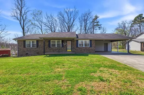 2429 Cindy St, Athens, TN 37303