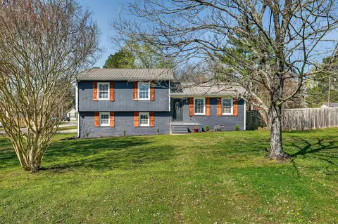 105 Simmons Cir, Fayetteville, TN 37334