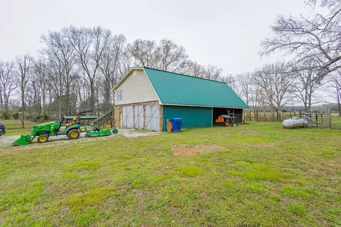 Exterior - 173 Bellview Rd, Taft, TN 38488 photo 7 of 12