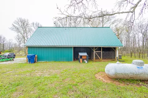Exterior - 173 Bellview Rd, Taft, TN 38488 photo 8 of 12