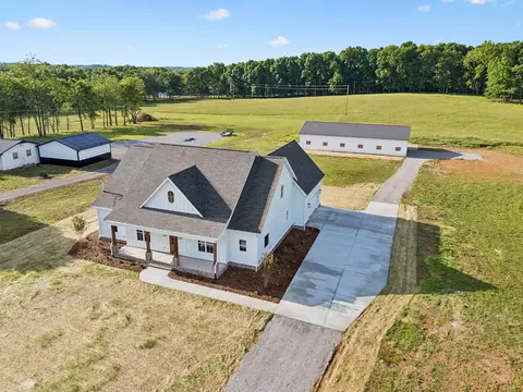 2797 Unionville Rd, Chapel Hill, TN 37034
