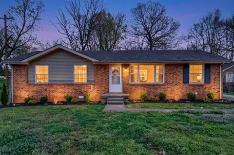 230 Charlemagne Blvd, Clarksville, TN 37042