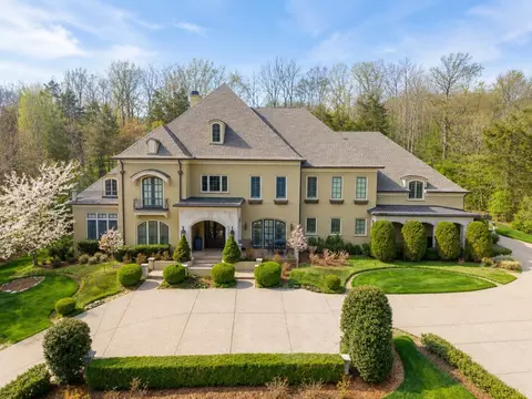1606 Whispering Hills Dr, Franklin, TN 37069