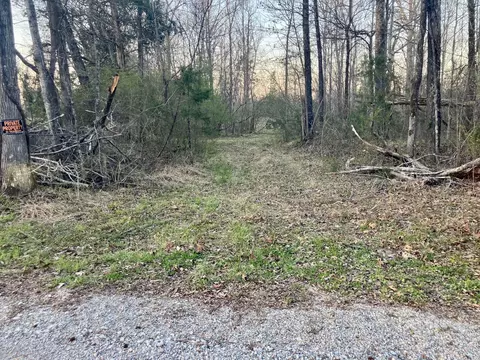 2467 Highway 100 W, Decaturville, TN 38329