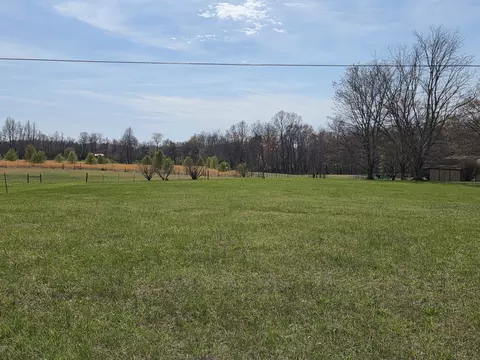 195 Ray Cemetery Rd, Sparta, TN 38583