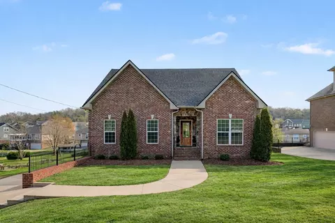 635 Shetland Dr, Smyrna, TN 37167