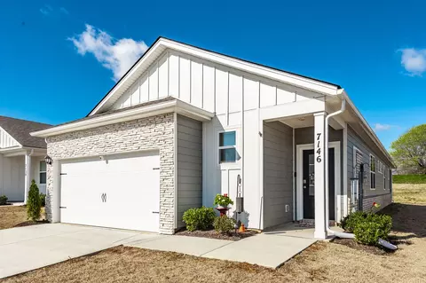 7146 Lang Ave, White House, TN 37188