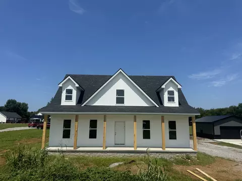 2110 Laws Hill Cir, Lewisburg, TN 37091