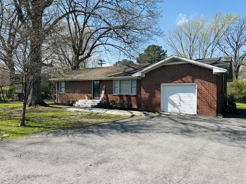 1113 Bond St, Manchester, TN 37355