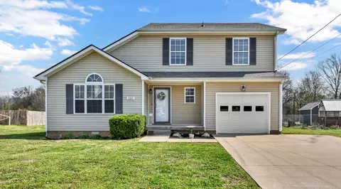 1217 Shorehaven Dr, Clarksville, TN 37042