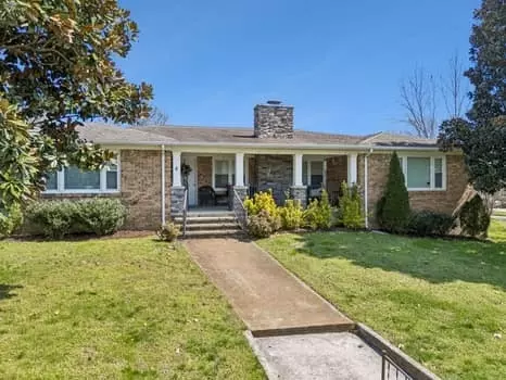 208 N Main St, Cornersville, TN 37047