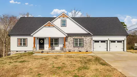 9425 Bayview Rd, Soddy Daisy, TN 37379