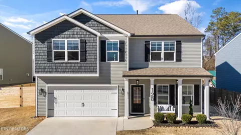 128 Canton Ln, Maryville, TN 37803