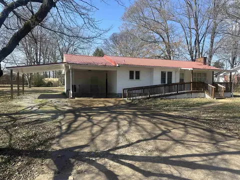 160 Harbert Dr, Savannah, TN 38372