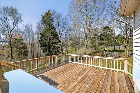 Exterior - 676 Sunny Point Rd, Baxter, TN 38544 photo 6 of 14