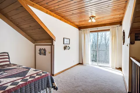 Bedroom - 676 Sunny Point Rd, Baxter, TN 38544 photo 4 of 4