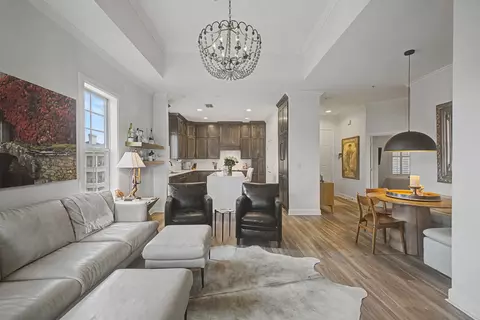 305 Seven Springs Way #403, Brentwood, TN 37027