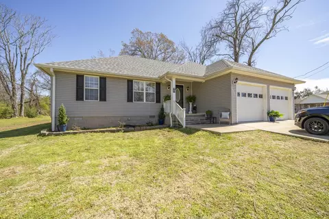 50 Perry Pl, Savannah, TN 38372