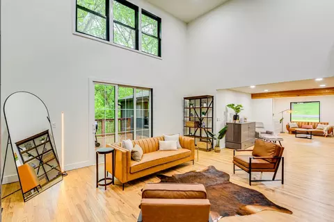 930 Downey Dr, Nashville, TN 37205