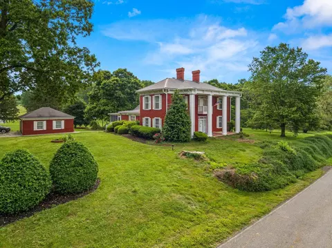 2631 County Road 561, Etowah, TN 37331
