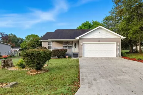 411 Sockhill Ave, Englewood, TN 37329