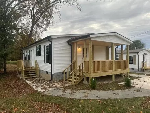 911 Morris St, Sweetwater, TN 37874