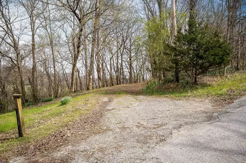 303 E Hill Rd, Gainesboro, TN 38562