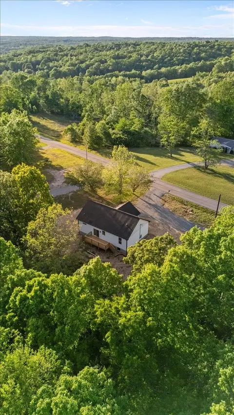 View/Area - 591 Fire Tower Rd, Dickson, TN 37055 photo 1 of 1