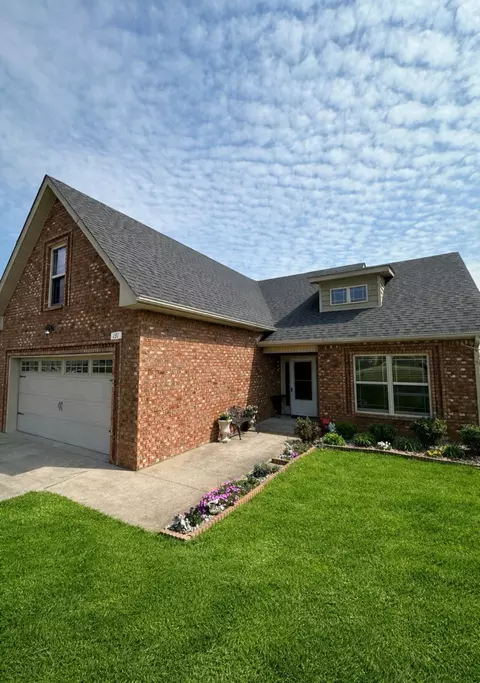 131 Irish Oaks Dr, Portland, TN 37148