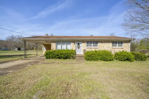 5062 Sunny Acres Dr, Waynesboro, TN 38485