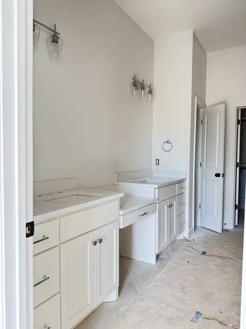 Bath - 5520 Sinclair St, Murfreesboro, TN 37127 photo 1 of 4