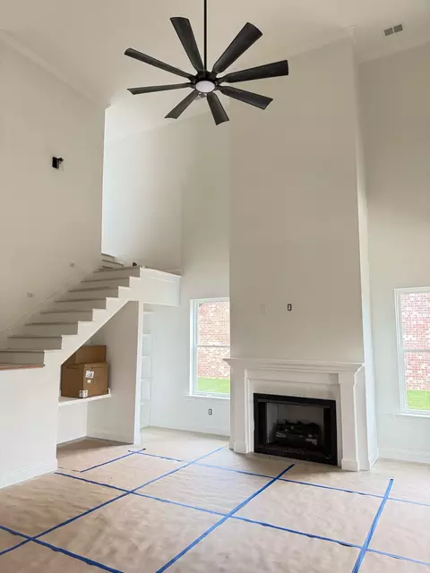 Living - 5520 Sinclair St, Murfreesboro, TN 37127 photo 3 of 3