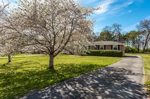 120 Roberta Dr, Hendersonville, TN 37075