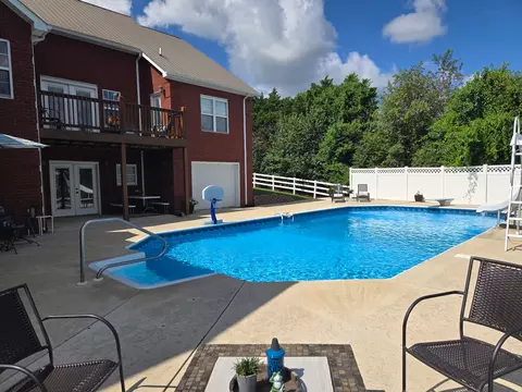 Exterior - 651 Williams St, Decherd, TN 37324 photo 12 of 19