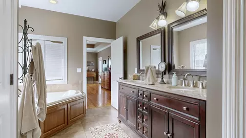 Bath - 651 Williams St, Decherd, TN 37324 photo 2 of 2