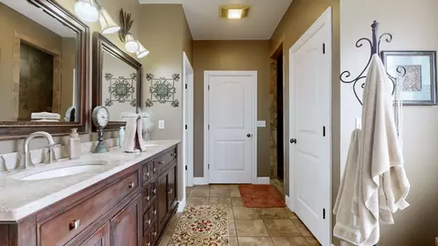 Bath - 651 Williams St, Decherd, TN 37324 photo 1 of 2