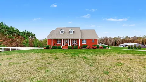 Exterior - 651 Williams St, Decherd, TN 37324 photo 2 of 19