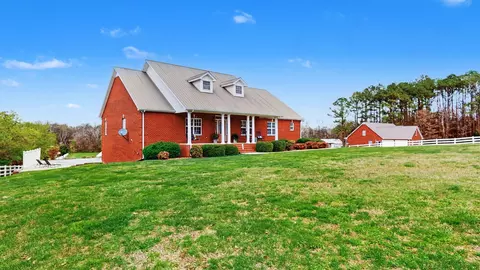 Exterior - 651 Williams St, Decherd, TN 37324 photo 6 of 19