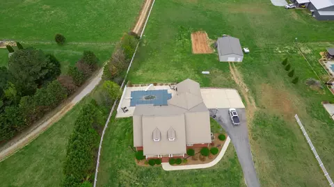 View/Area - 651 Williams St, Decherd, TN 37324 photo 3 of 7