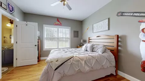 Bedroom - 651 Williams St, Decherd, TN 37324 photo 4 of 6