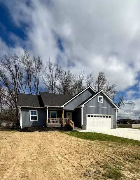 306 Cassie Dr, Lafayette, TN 37083