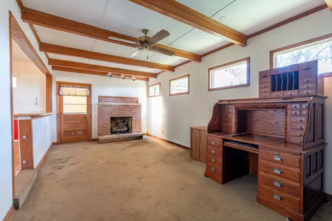Living - 118 Park St, Loretto, TN 38469 photo 4 of 5