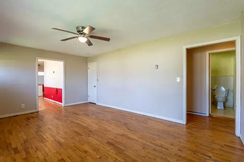 Living - 118 Park St, Loretto, TN 38469 photo 3 of 5