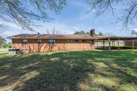 Exterior - 118 Park St, Loretto, TN 38469 photo 7 of 8