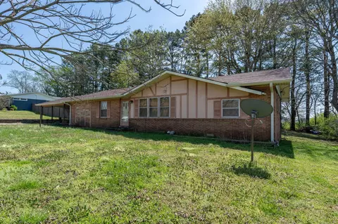 Exterior - 118 Park St, Loretto, TN 38469 photo 3 of 8
