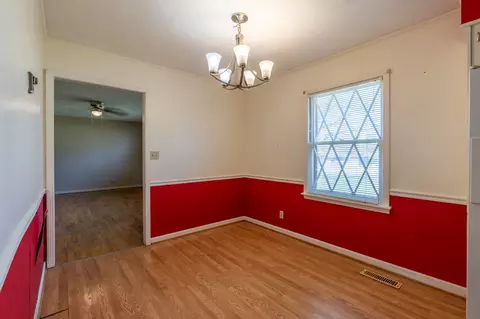 Dining - 118 Park St, Loretto, TN 38469 photo 2 of 2
