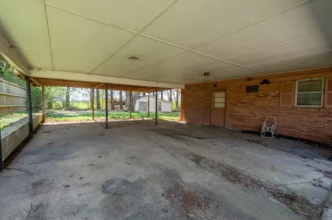 Exterior - 118 Park St, Loretto, TN 38469 photo 5 of 8