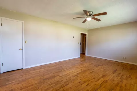 Living - 118 Park St, Loretto, TN 38469 photo 2 of 5