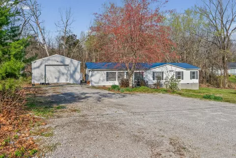 7301 Madisonville Rd, Hopkinsville, KY 42240