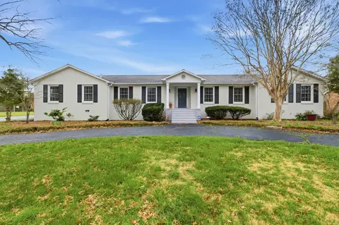 1270 Flatt Cir, Cookeville, TN 38501